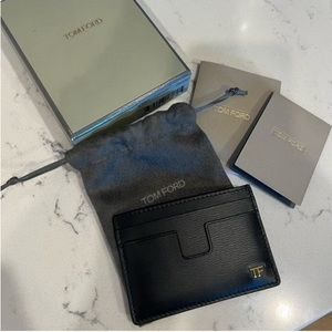 TOM FORD
Leather T-Line Card Holder |